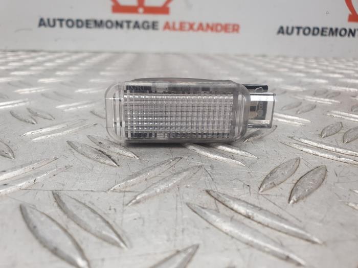 Gebruikte Instapverlichting Audi A3 Cabriolet (8P7) 2.0 TDI 16V Prijs € 9,99 Margeregeling aangeboden door Alexander Autodemontage