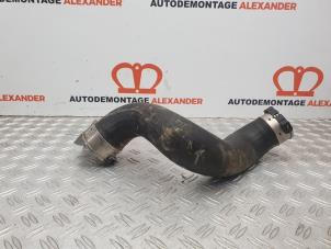 Gebruikte Intercooler Slang Mercedes E (C207) E-200 CGI 16V BlueEfficiency Prijs op aanvraag aangeboden door Alexander Autodemontage