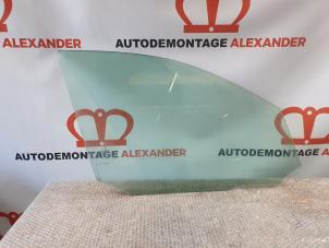 Gebruikte Portierruit 4Deurs links-voor Mercedes C (W204) 2.2 C-180 CDI 16V BlueEFFICIENCY Prijs op aanvraag aangeboden door Alexander Autodemontage