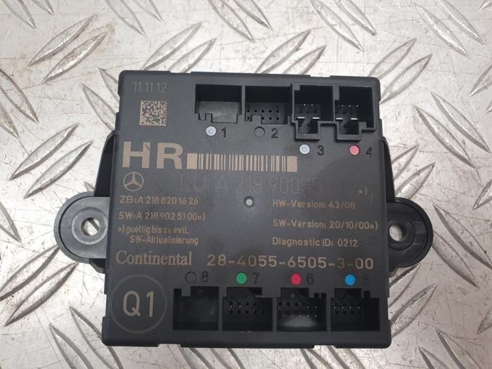 Centrale Deurvergrendelings Module van een Mercedes-Benz C (W204) 2.2 C-180 CDI 16V BlueEFFICIENCY 2013