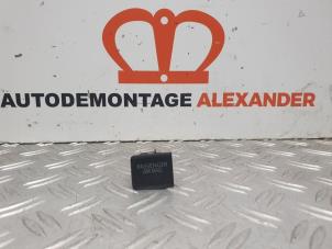 Gebruikte Airbag controle lampje Volkswagen Transporter/Caravelle T5 2.5 TDi Prijs op aanvraag aangeboden door Alexander Autodemontage