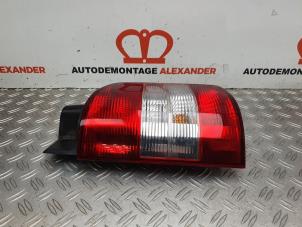 Gebruikte Achterlicht links Volkswagen Transporter T5 2.0 TDI DRF Prijs € 40,00 Margeregeling aangeboden door Alexander Autodemontage