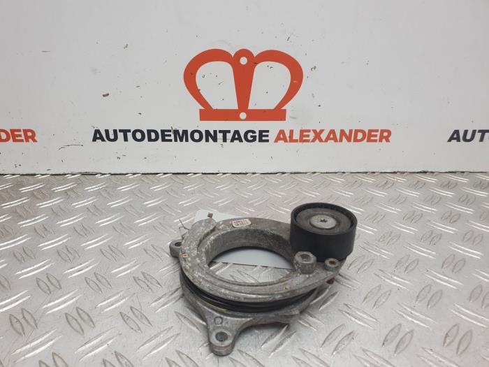 Gebruikte Spanrol Multiriem BMW 3 serie Touring (F31) 318i 1.5 TwinPower Turbo 12V Prijs op aanvraag aangeboden door Alexander Autodemontage