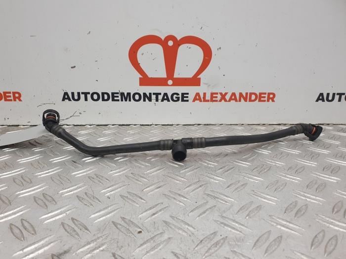 Gebruikte Brandstofleiding BMW 3 serie Touring (F31) 318i 1.5 TwinPower Turbo 12V Prijs op aanvraag aangeboden door Alexander Autodemontage