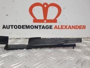 Gebruikte Sierlijst Opel Zafira (M75) 1.6 16V Prijs op aanvraag aangeboden door Alexander Autodemontage