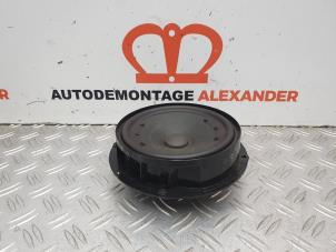 Gebruikte Luidspreker Volkswagen Golf VII (AUA) 1.2 TSI 16V Prijs op aanvraag aangeboden door Alexander Autodemontage
