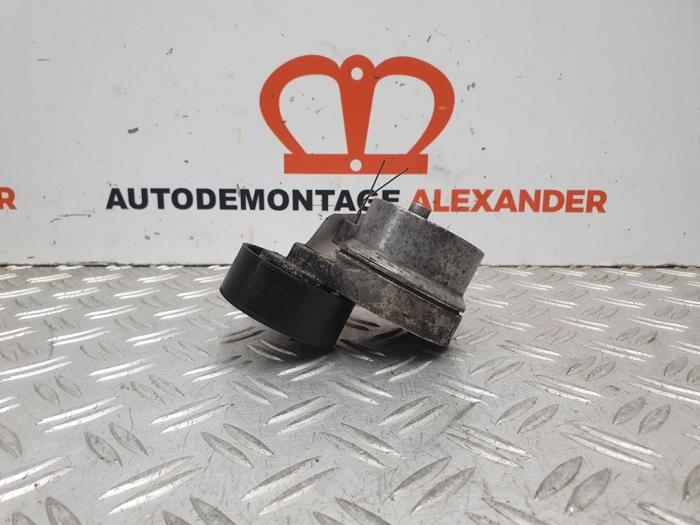 Gebruikte Spanrol Multiriem Opel Corsa D 1.3 CDTi 16V ecoFLEX Prijs op aanvraag aangeboden door Alexander Autodemontage