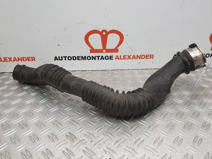 Gebruikte Intercooler Buis BMW 3 serie Touring (E46/3) 320d 16V Prijs op aanvraag aangeboden door Alexander Autodemontage
