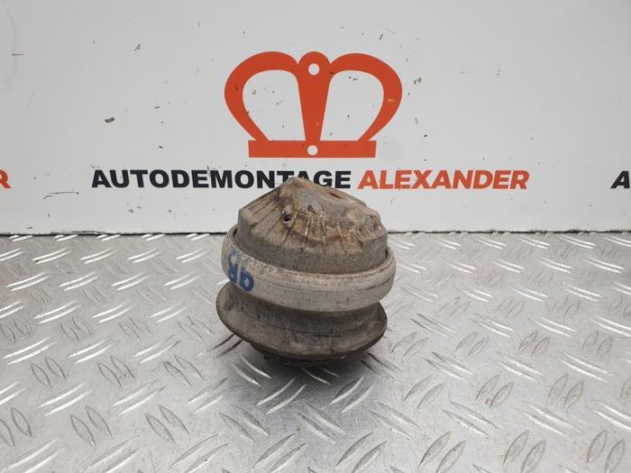 Gebruikte Motorsteun Mercedes E (W211) 2.2 E-200 CDI 16V Prijs op aanvraag aangeboden door Alexander Autodemontage