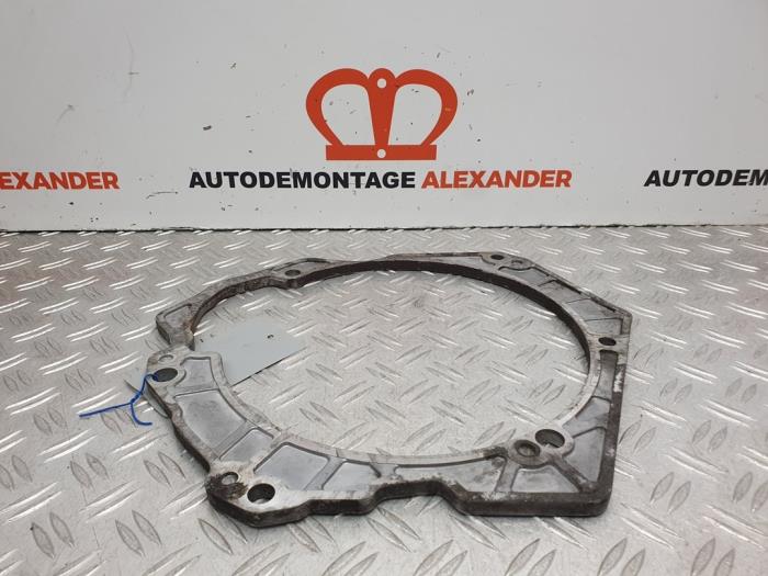 Gebruikte Tussenplaat motor Opel Corsa D 1.3 CDTi 16V ecoFLEX Prijs op aanvraag aangeboden door Alexander Autodemontage