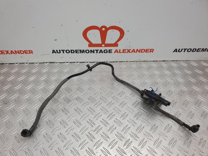 Gebruikte Brandstofleiding Peugeot 307 (3A/C/D) 2.0 HDi 90 Prijs € 40,00 Margeregeling aangeboden door Alexander Autodemontage