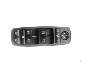 Raam Schakelaar Voor Benz 190 W201 Autoruit Schakelaar Enkele Knop Auto Raamheffer Schakelaar Vervanging 1268208110 1268208010 Knop Raambedieningsschakelaar(Size:Left Switch Button