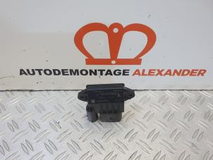 Gebruikte Gloeirelais Mercedes A (W169) 2.0 A-160 CDI 16V 3-Drs. Prijs € 50,00 Margeregeling aangeboden door Alexander Autodemontage