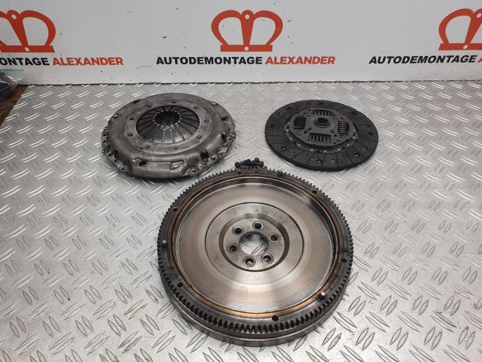 Gebruikte Koppelingsset (compleet) Volkswagen Golf VI (5K1) 1.6 TDI 16V Prijs € 250,00 Margeregeling aangeboden door Alexander Autodemontage