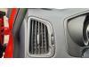 Luchtrooster Dashboard van een Kia Rio III (UB), 2011 / 2017 1.2 CVVT 16V, Hatchback, Benzine, 1.248cc, 62kW, G4LA, 2014-11 / 2017-03 2016