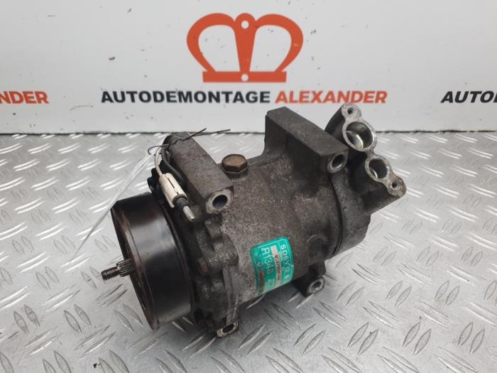 Gebruikte Aircopomp Renault Clio II (BB/CB) 1.2 Prijs € 50,00 Margeregeling aangeboden door Alexander Autodemontage