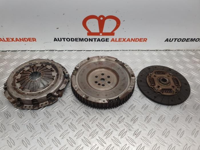 Gebruikte Koppelingsset (compleet) Hyundai i20 1.2i 16V Prijs op aanvraag aangeboden door Alexander Autodemontage