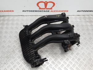 Gebruikte Spruitstuk Inlaat Peugeot 308 SW (L4/L9/LC/LJ/LR) 1.2 12V e-THP PureTech 110 Prijs op aanvraag aangeboden door Alexander Autodemontage