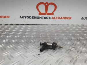 Gebruikte Injector (benzine injectie) Audi S3 (8V1/8VK) 2.0 T FSI 16V Prijs € 50,00 Margeregeling aangeboden door Alexander Autodemontage