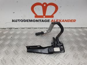 Gebruikte Brandstofdruk sensor Volkswagen Golf VI Variant (AJ5/1KA) 2.0 TDI 16V Prijs op aanvraag aangeboden door Alexander Autodemontage