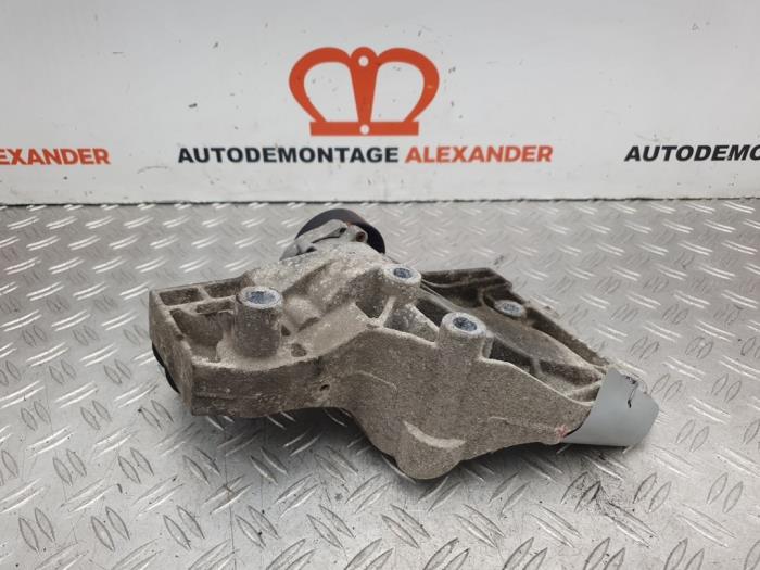Gebruikte Spanrol Multiriem Opel Insignia Sports Tourer 2.0 CDTI 16V 130 ecoFLEX Prijs op aanvraag aangeboden door Alexander Autodemontage