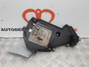 Gebruikte Distributiedeksel Peugeot 308 (4A/C) 1.6 HDi Prijs € 24,99 Margeregeling aangeboden door Alexander Autodemontage