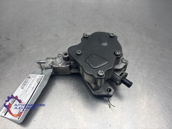Gebruikte Dieselpomp Volkswagen Caddy III (2KA,2KH,2CA,2CH) 1.9 TDI Prijs op aanvraag aangeboden door Alexander Autodemontage