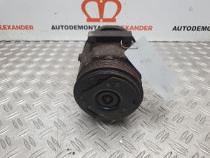 Gebruikte Aircopomp Renault Trafic New (FL) 2.5 dCi 16V 115 FAP Prijs € 34,99 Margeregeling aangeboden door Alexander Autodemontage