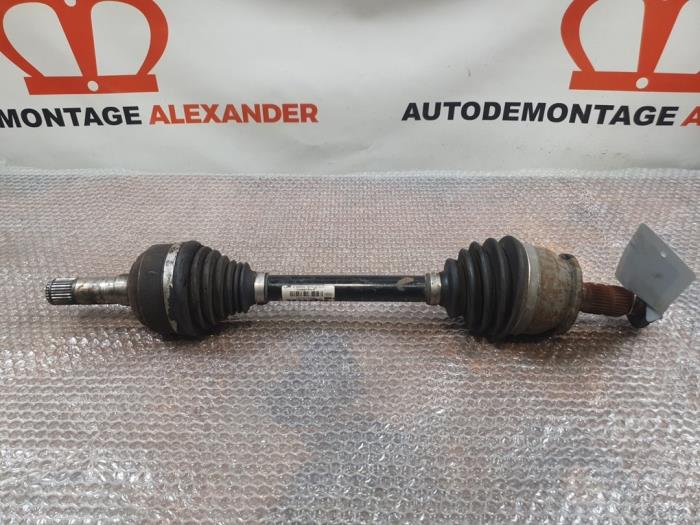 Gebruikte Steekas links-voor Opel Insignia Sports Tourer 2.0 CDTI 16V 130 ecoFLEX Prijs op aanvraag aangeboden door Alexander Autodemontage