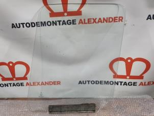 Gebruikte Deurruit 2Deurs rechts Renault Kangoo/Grand Kangoo (KW) 1.5 dCi 90 FAP Prijs € 34,99 Margeregeling aangeboden door Alexander Autodemontage