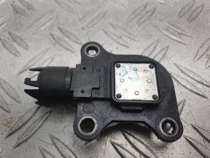 Nokkenas Sensor van een MINI Mini (R50/53) 1.6 16V Cooper 2001