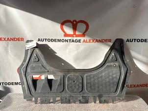 Gebruikte Beschermplaat bodem Audi A3 Sportback (8PA) 1.4 TFSI 16V Prijs op aanvraag aangeboden door Alexander Autodemontage