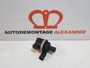 Gebruikte Waterpomp Volkswagen Polo V (6R) 1.6 TDI 16V 90 Prijs € 50,00 Margeregeling aangeboden door Alexander Autodemontage