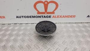 Gebruikte Speaker Citroen C3 (SC) 1.2 12V Vti Prijs op aanvraag aangeboden door Alexander Autodemontage