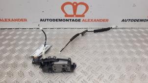 Gebruikte Deurslot Mechaniek 4Deurs links-achter Citroen C3 (SC) 1.2 12V Vti Prijs op aanvraag aangeboden door Alexander Autodemontage