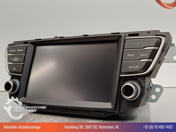 Navigatie Display van een Hyundai i20 (GBB) 1.2i 16V 2020