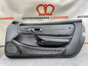 Gebruikte Portierbekleding 2Deurs rechts Mercedes SLK (R170) 2.0 200 16V Prijs op aanvraag aangeboden door Alexander Autodemontage