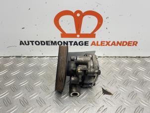 Gebruikte Pomp Servo Mitsubishi L-200 2.4 Clean Diesel 4WD Prijs op aanvraag aangeboden door Alexander Autodemontage