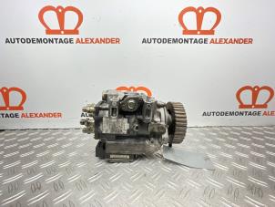 Gebruikte Dieselpomp Audi A6 Avant (C5) 2.5 TDI V6 24V Prijs € 400,00 Margeregeling aangeboden door Alexander Autodemontage