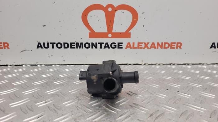 Gebruikte Waterpomp Volkswagen Tiguan (AD1) 2.0 TDI 16V BlueMotion Technology SCR Prijs € 49,99 Inclusief btw aangeboden door Alexander Autodemontage