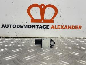 Gebruikte Sensor Airbag Peugeot 108 1.0 12V Prijs op aanvraag aangeboden door Alexander Autodemontage