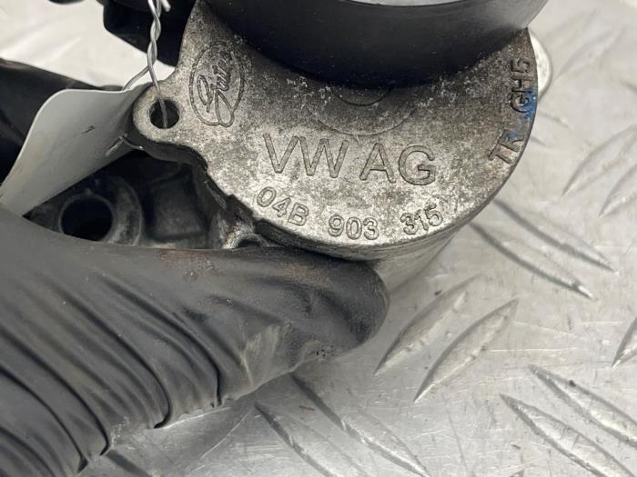 Spanrol Multiriem van een Volkswagen Polo V (6R) 1.4 TDI 12V 75 2015