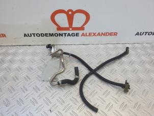 Gebruikte Brandstof retourleiding Volkswagen Polo V (6R) 1.4 TDI DPF BlueMotion technology Prijs € 60,00 Margeregeling aangeboden door Alexander Autodemontage