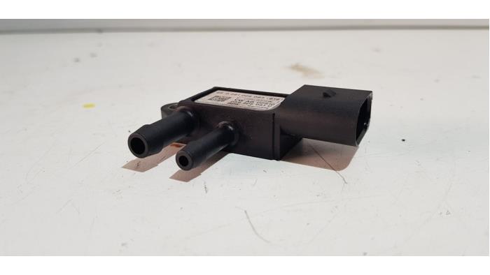 Brandstofdruk sensor van een Seat Ibiza IV (6J5) 1.2 TDI Ecomotive 2012