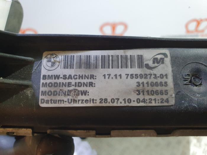 Radiateur van een BMW 1 serie (E81) 118i 16V 2010
