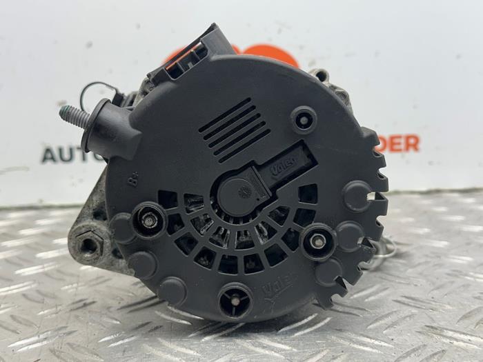 Dynamo van een Kia Rio III (UB) 1.1 CRDi VGT 12V 2012