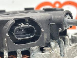 Dynamo van een Kia Rio III (UB) 1.1 CRDi VGT 12V 2012