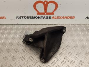 Gebruikte Motorsteun Volkswagen Crafter 2.5 TDI 30/32/35 Prijs op aanvraag aangeboden door Alexander Autodemontage