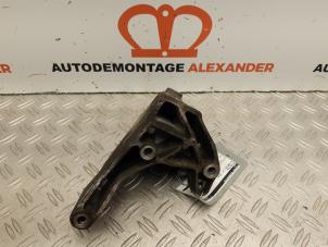 Gebruikte Motorsteun Volkswagen Crafter 2.5 TDI 30/32/35 Prijs op aanvraag aangeboden door Alexander Autodemontage