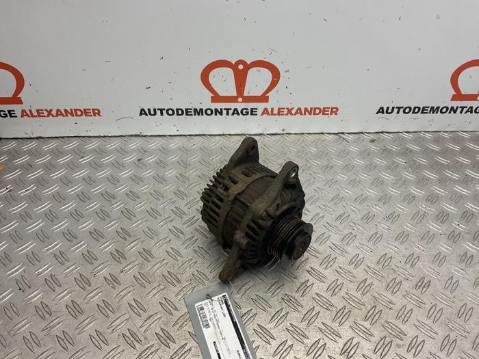Gebruikte Dynamo Mitsubishi L-200 2.4 Clean Diesel 4WD Prijs op aanvraag aangeboden door Alexander Autodemontage